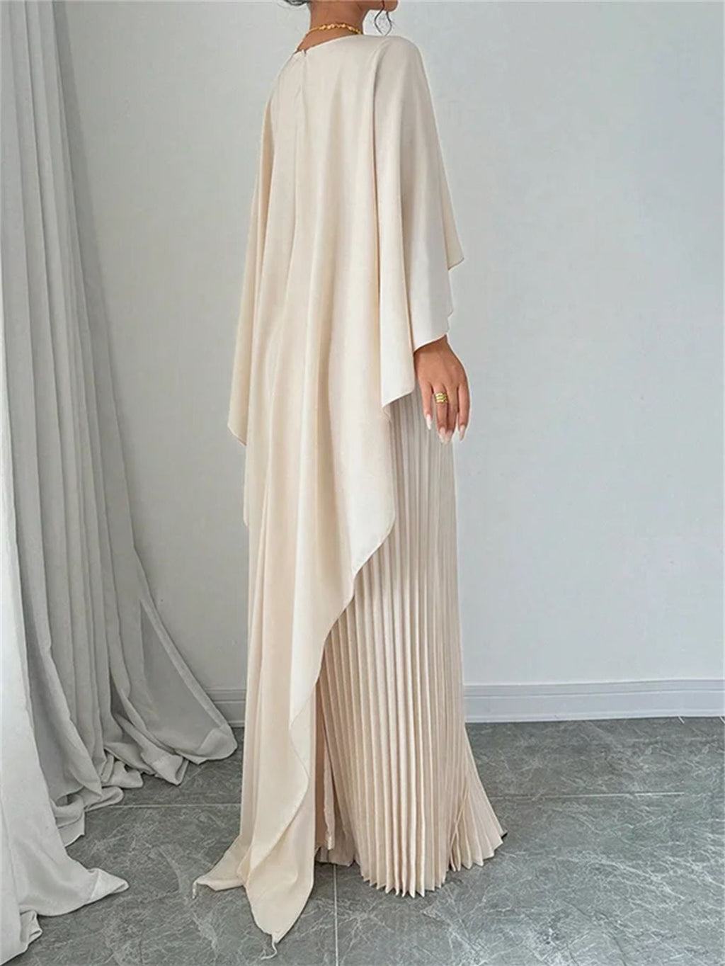 Women's Batwing Sleeve Dress - Loose Mid-Length Summer Dress