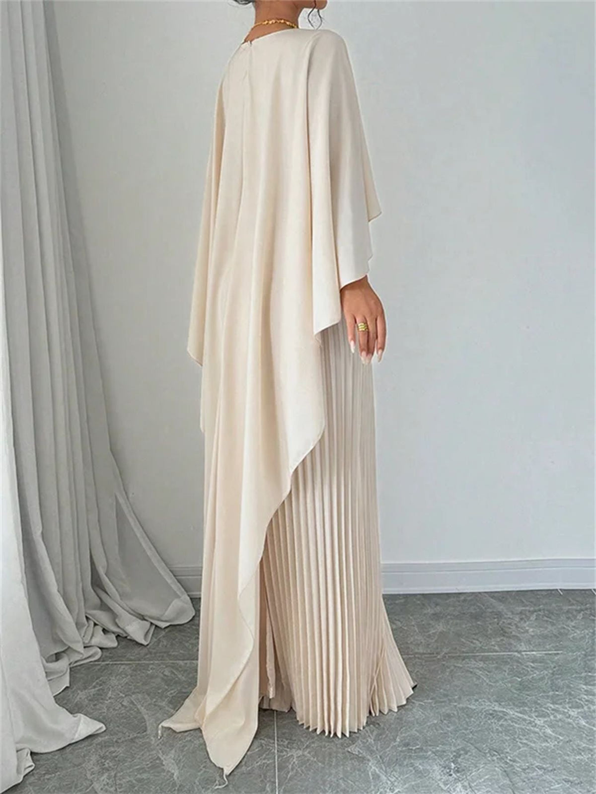 Women's Batwing Sleeve Dress - Loose Mid-Length Summer Dress