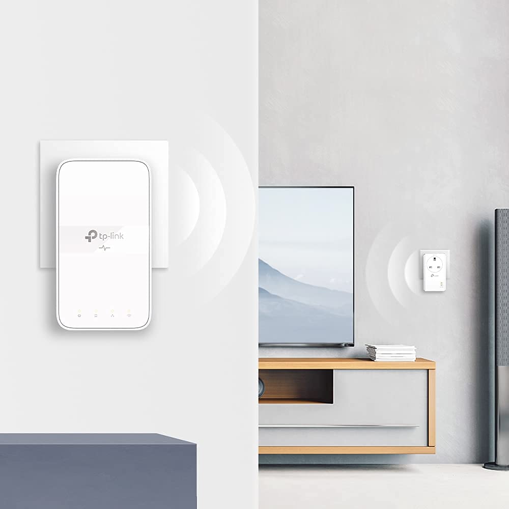 TP-Link TL-PA7017P KIT 1-Port Gigabit Passthrough Powerline Starter Kit, Data transfer speed Up To 1000 Mbps, Ideal for HD/3D/4K video streaming UK Plug (Renewed)