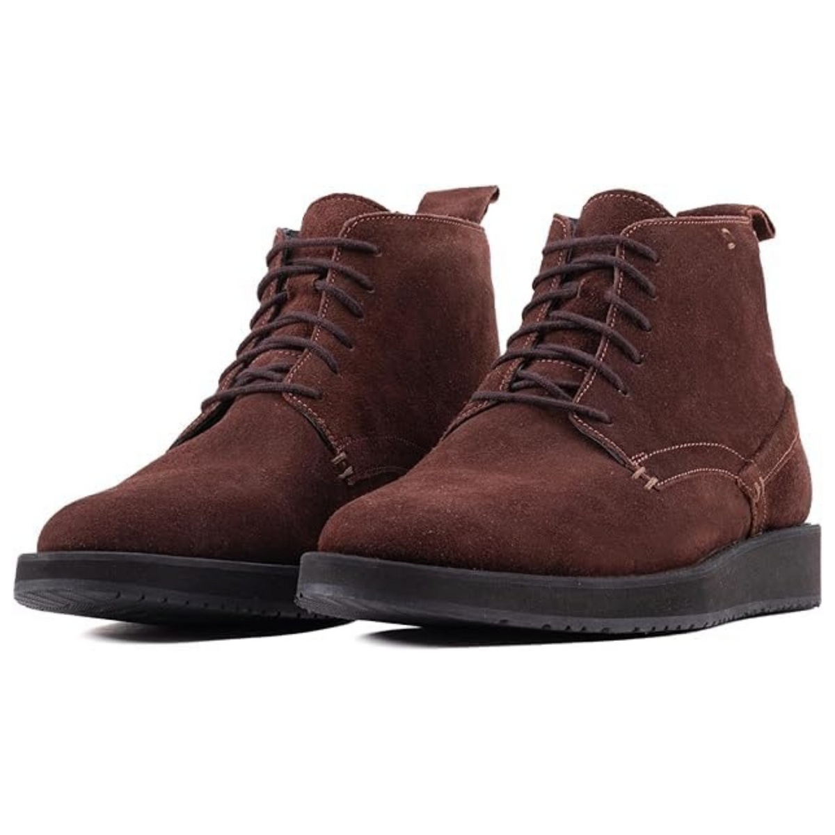 CHESTER Suede Chukka Boots