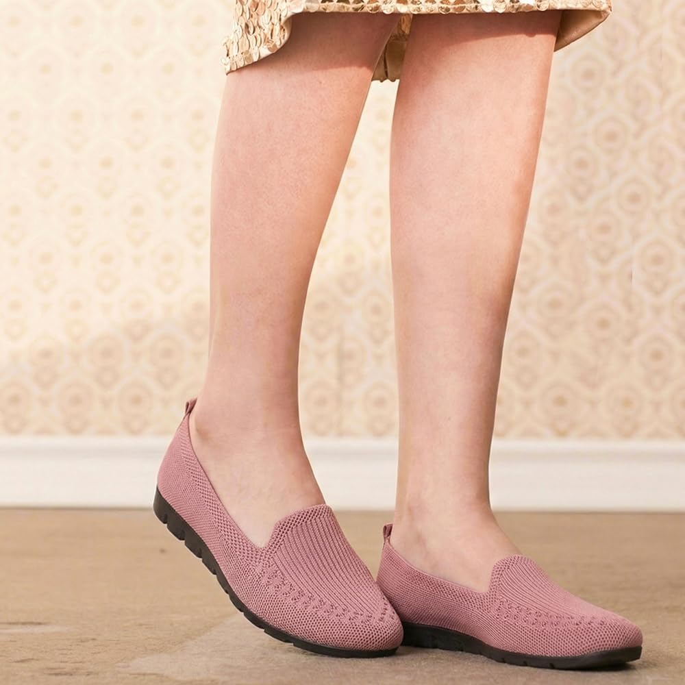 Casual Shoes for Women That are Lightweight, Breathable, and Feature a Solid Color Design