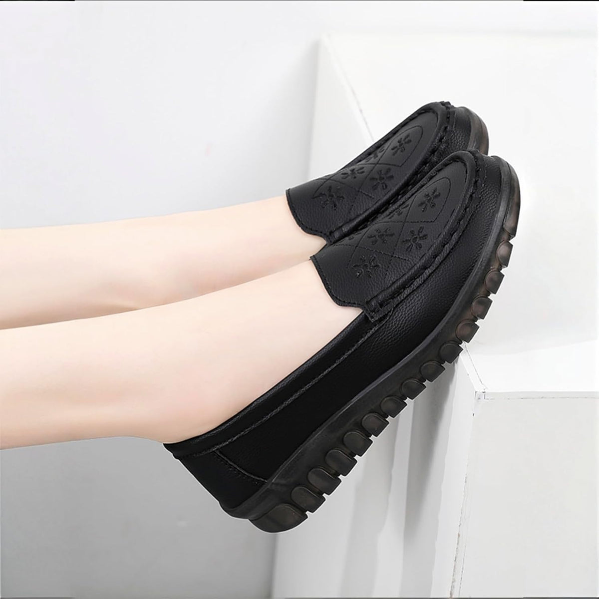 Women's Printing Glaring Cushioned Loafer Flat