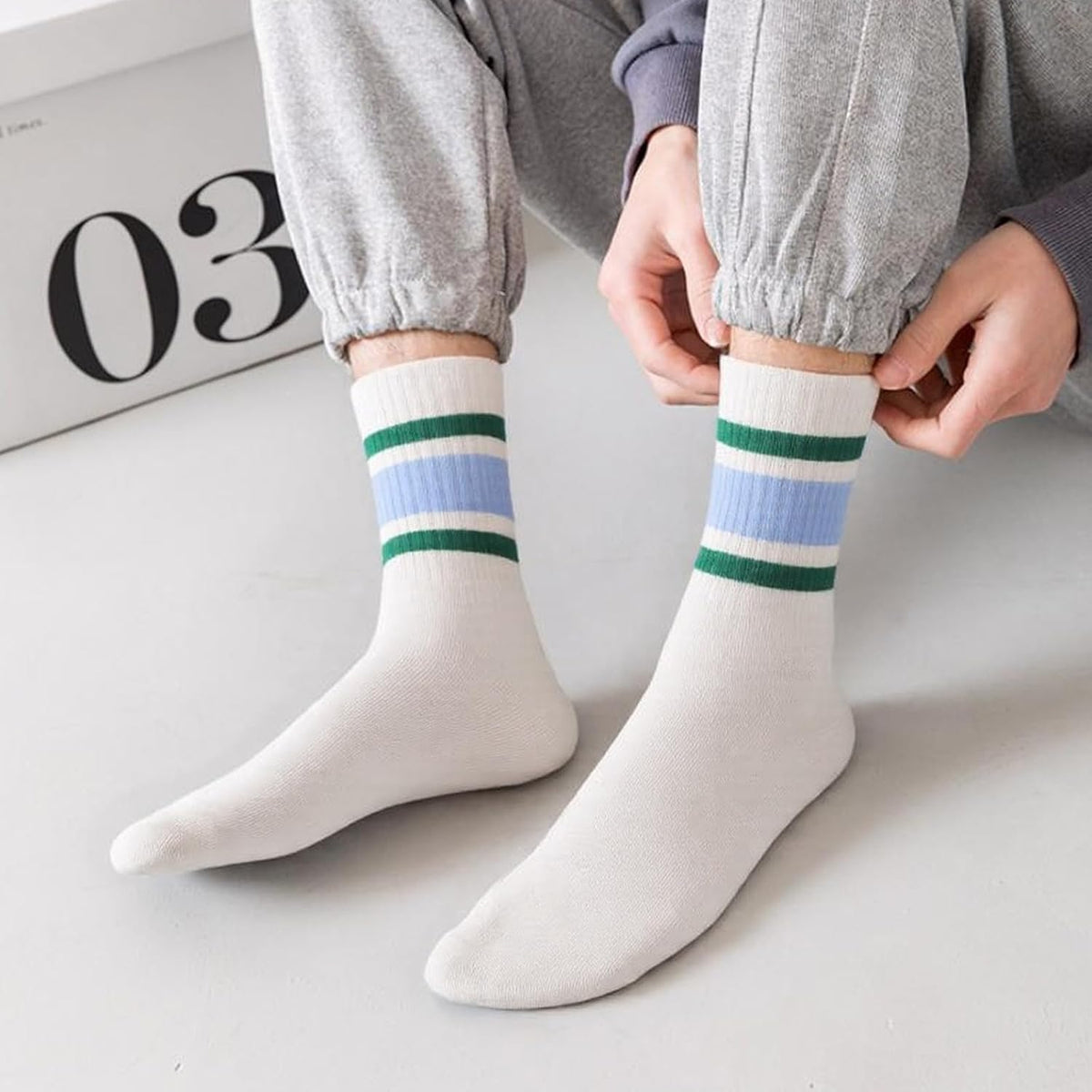 2-Pack Striped Cotton Crew Socks, Comfortable and Breathable Socks for Men and Women, Fashionable Casual and Athletic Socks