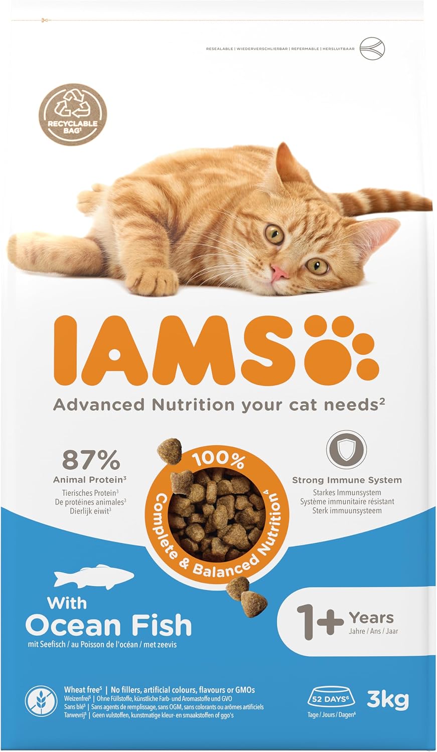 IAMS Adult Complete Dry Cat Food Chicken 3kg - Supports Strong Immune System