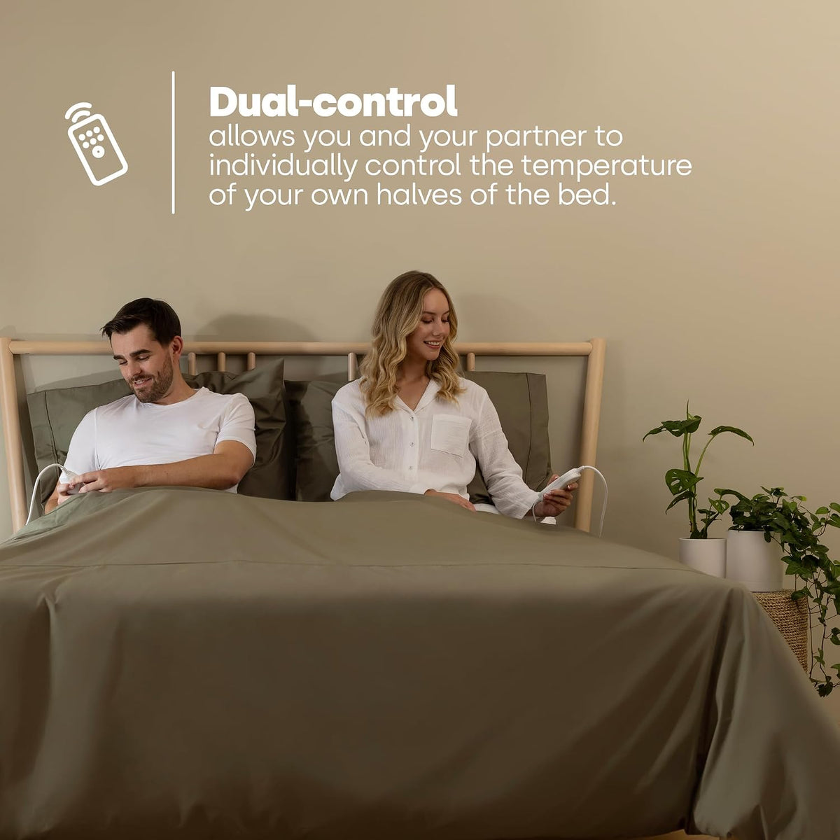 LIVIVO Electric Blanket King Size - Heated Underblanket for Bed - 165x137cm