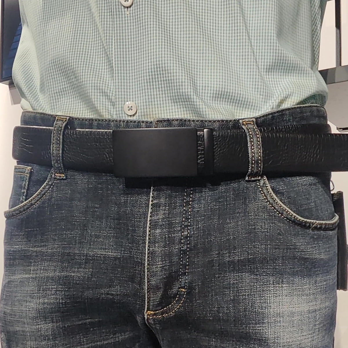 Men's Adjustable Leather Belt Strap & Zinc Alloy Automatic Ratchet Buckle, Customizable for Business Casual & Formal Wear