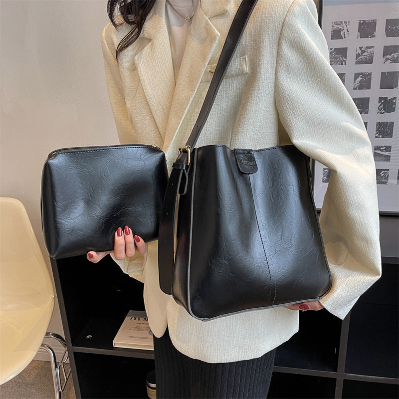 Women's Large-Capacity Bucket Crossbody Bag - Autumn and Winter Shoulder Handbag