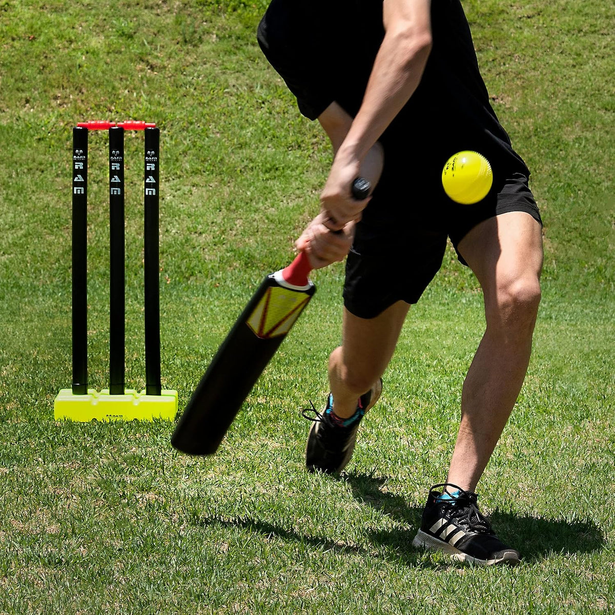 Ram Cricket - Crazy Cricket Set - Age 9 yrs - Adult - Pro balanced design