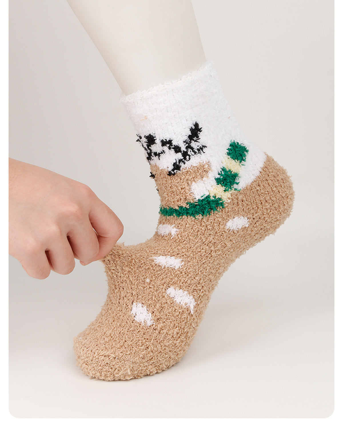 Autumn and winter new Christmas socks coral velvet socks cartoon elk half velvet socks sleep floor socks cross-border wholesale
