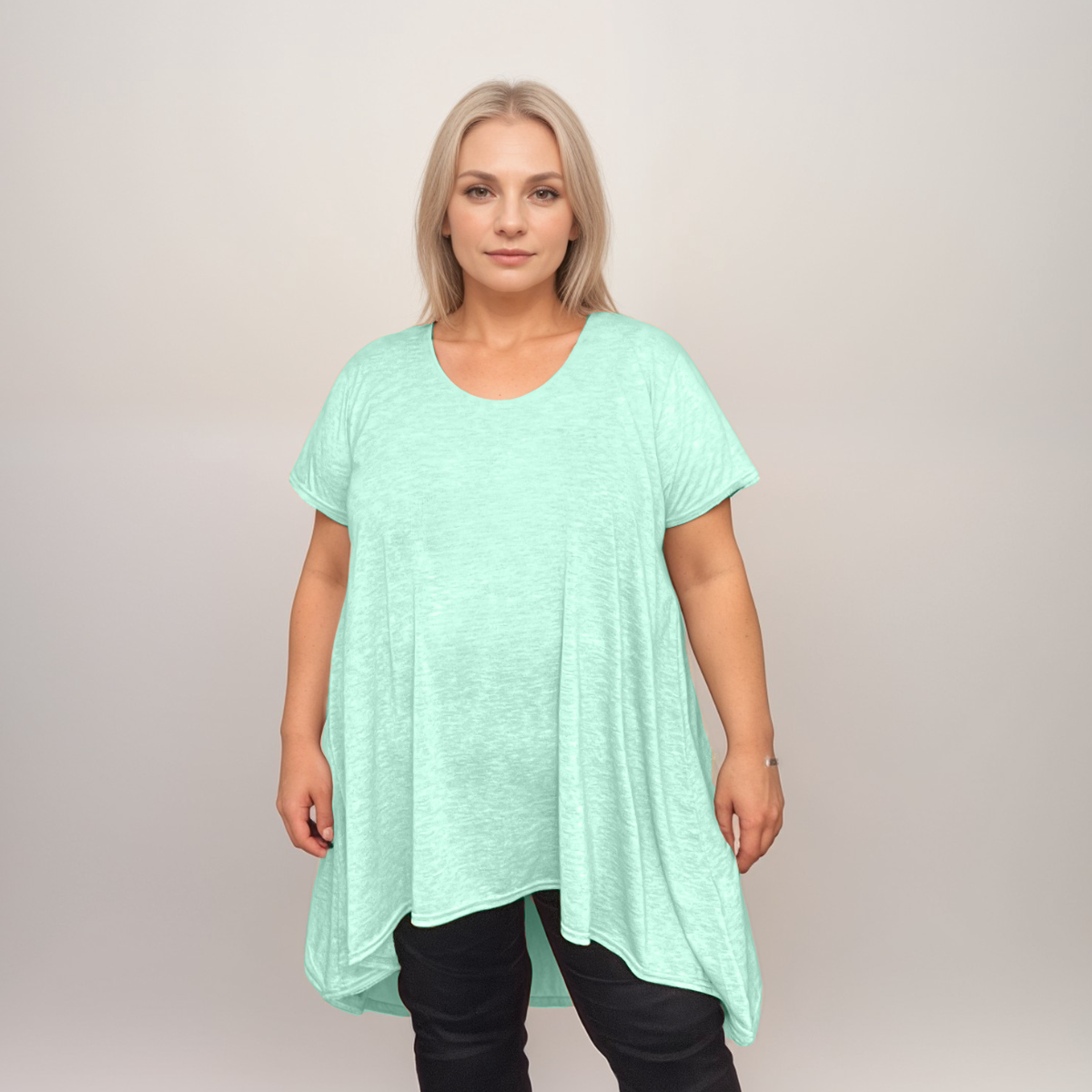 Plus‑Size Plain Pastel Short Sleeve Swing Top with Hanky Hem