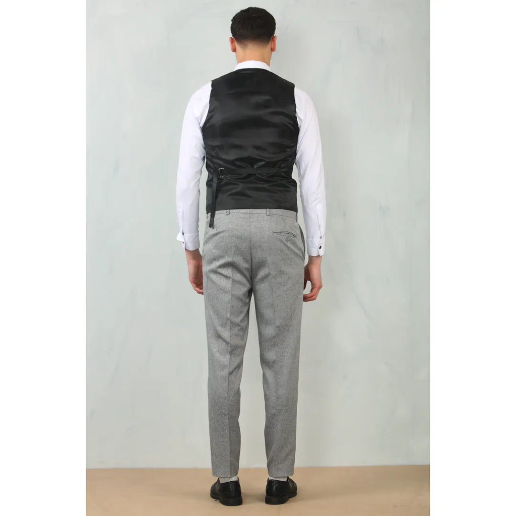 IM200 - Men's Grey Tailored Fit Wedding 3 Piece Suit