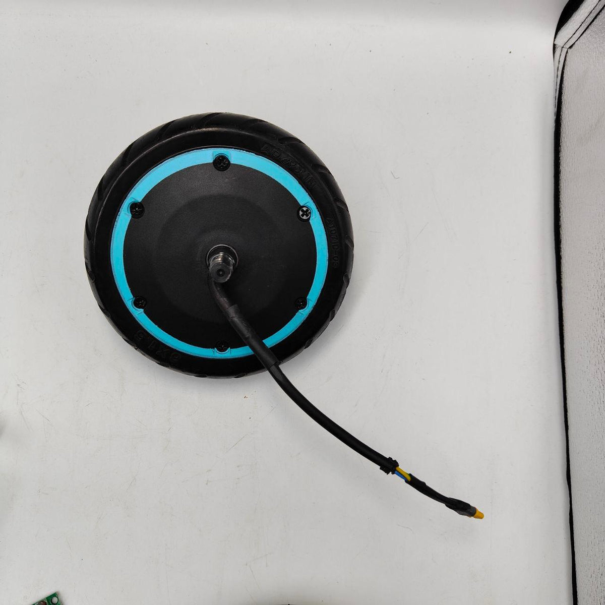 Electric Scooter Parts for R11 Scooter Motor 150W Main Board Front Wheel RCB