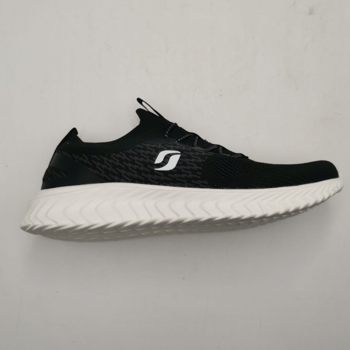 Womens Memory Foam Trainers Black White Walking Gym Sneakers UK 5 UK 8