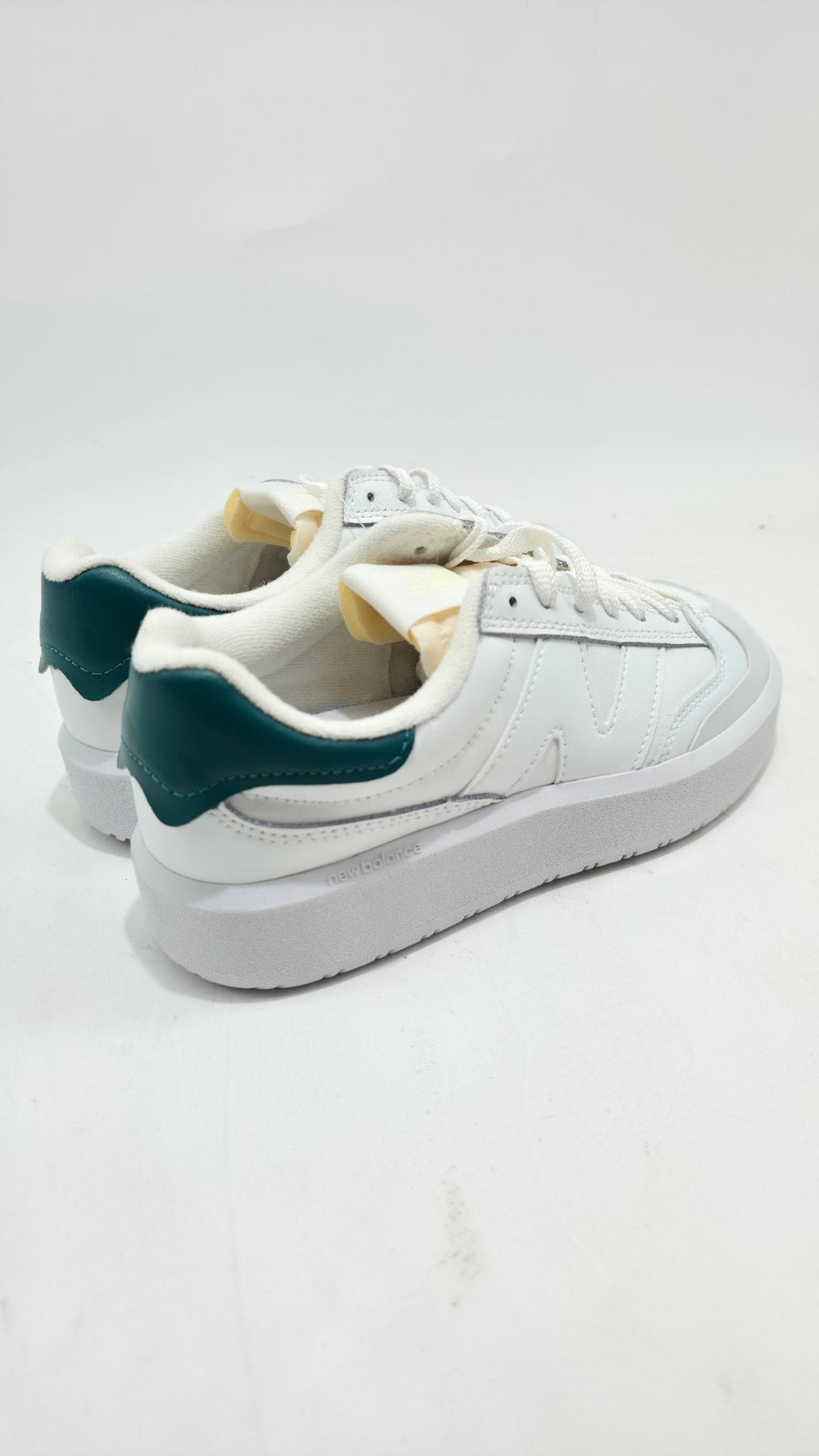 New Balance CT302 Womens Trainers Off White Green Sneakers Shoes UK 4.5 EU 37.5