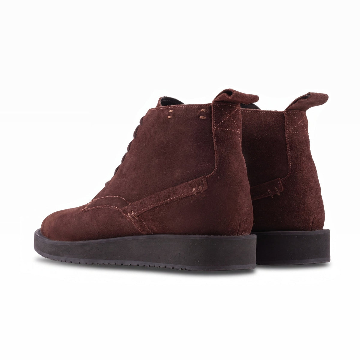 QUIVE London Chester Suede Chukka Boots