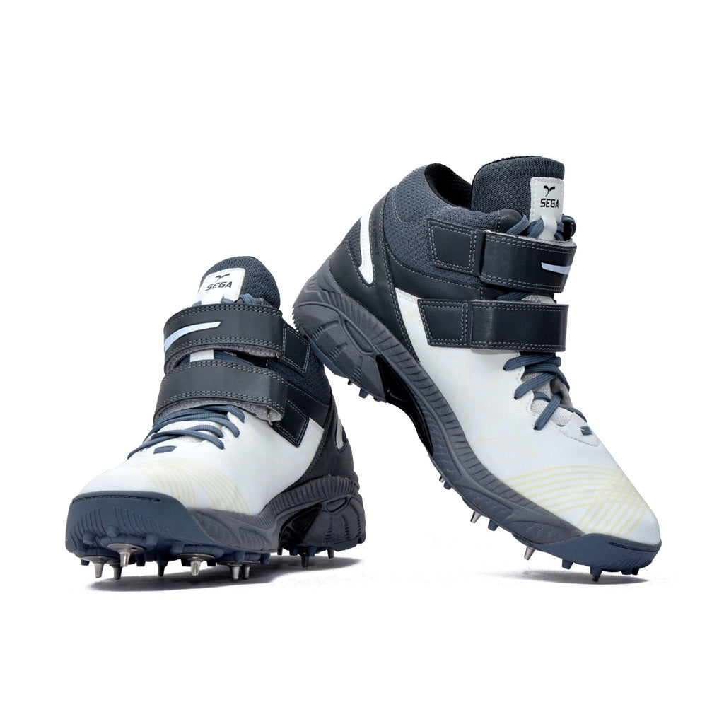 QUIVE SEGA Bold Cricket Shoes – Metal Spikes