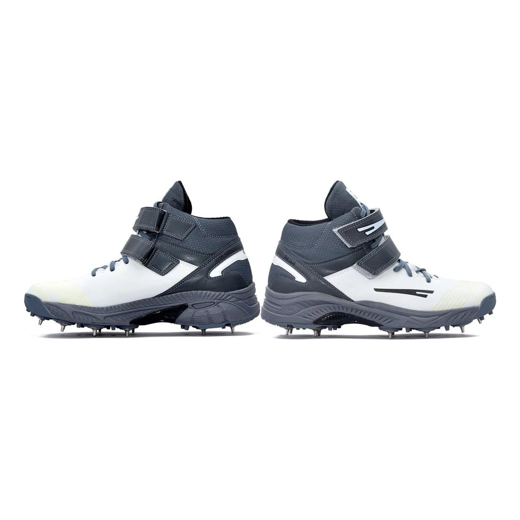 QUIVE SEGA Bold Cricket Shoes – Metal Spikes